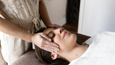 Henriette Hoche Naturopathie de la femme (préconception/fertilité/grossesse/postpartum) - Soin Reiki - Drainage lymphatique à Paris