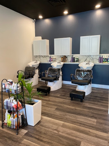 Beauty Salon «Cut To the Chase Salon», reviews and photos, 37 Central Square, Chelmsford, MA 01824, USA