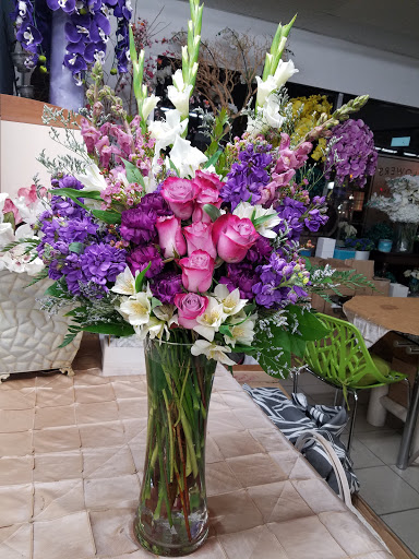 Florist «Pioneer Flowers», reviews and photos, 17601 Pioneer Blvd, Artesia, CA 90701, USA