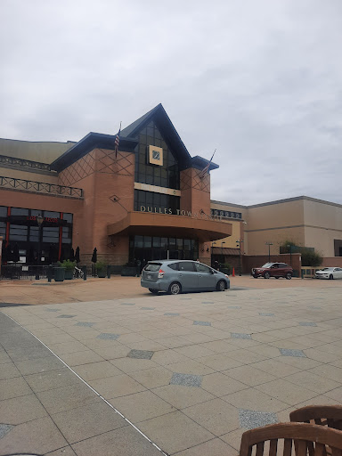 Restaurant «The Cheesecake Factory», reviews and photos, 21076 Dulles Town Cir, Sterling, VA 20166, USA