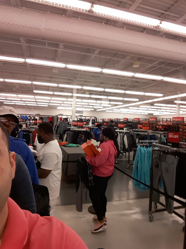 Clothing Store «Nike Clearance Store», reviews and photos, 4099 S Plaza Dr, Memphis, TN 38116, USA