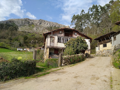 Veredales - 33583 Sardeda, Asturias, Spain