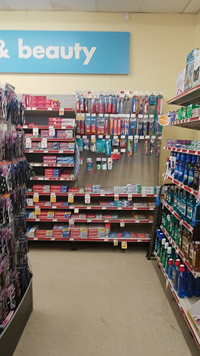 Dollar Store «FAMILY DOLLAR», reviews and photos, 2106 Broad St, New Castle, IN 47362, USA