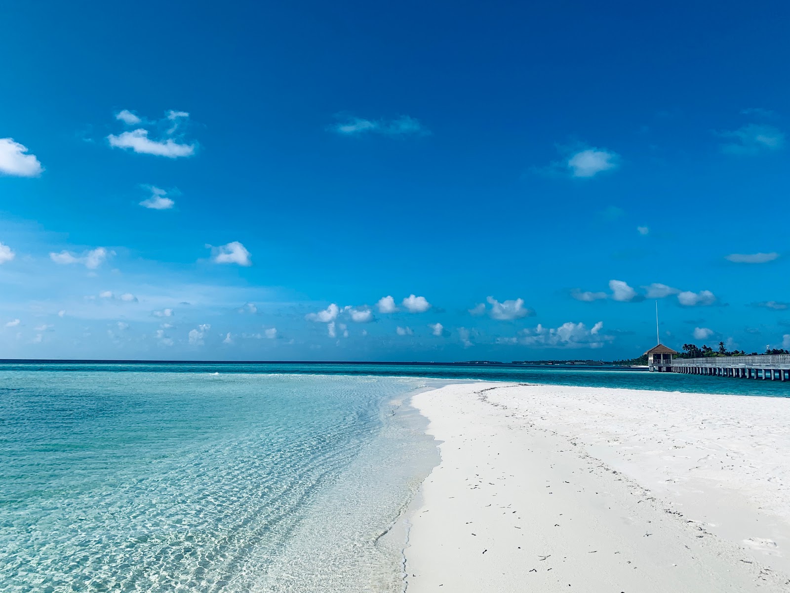 Photo of Dhigurah Beach with very clean level of cleanliness