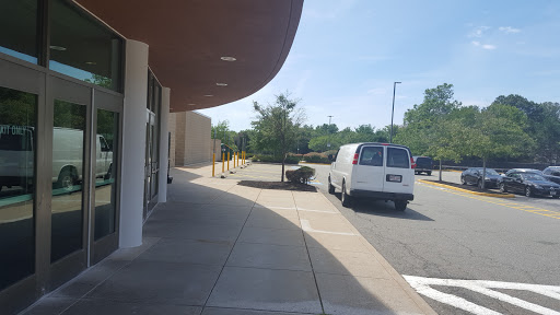 Movie Theater «Showcase Cinema de Lux Randolph», reviews and photos, 73 Mazzeo Dr, Randolph, MA 02368, USA