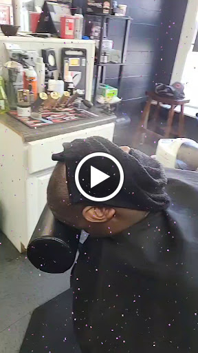 Barber Shop «Razor 1 Kutz Barbershop», reviews and photos, 7218 Montgomery Rd, Silverton, OH 45236, USA