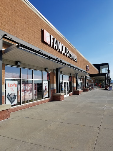 Famous Footwear, 2761 Paper Mill Rd, Reading, PA 19610, USA, 