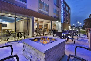Holiday Inn Express & Suites Grand Rapids - Airport North, an IHG Hotel image