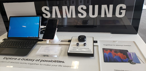 Cell Phone Store «AT&T», reviews and photos, 2224 E Williams Field Rd #105, Gilbert, AZ 85295, USA