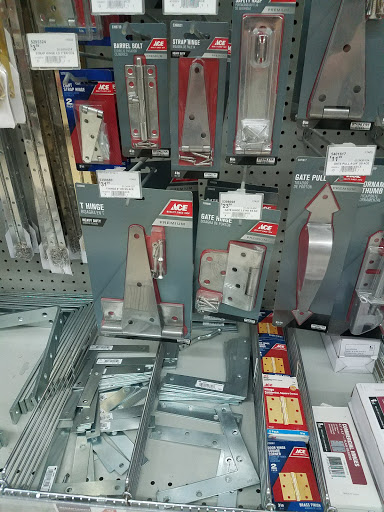 Hardware Store «Charleston Ace Hardware», reviews and photos, 1320 E St, Charleston, IL 61920, USA