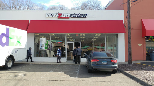 Cell Phone Store «Verizon Authorized Retailer - Wireless Zone», reviews and photos, 572 Main Ave, Norwalk, CT 06851, USA