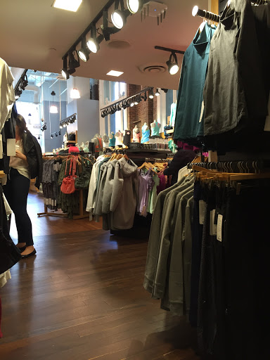 Sportswear Store «lululemon», reviews and photos, 327 Grant Ave, San Francisco, CA 94108, USA
