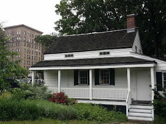 Edgar Allan Poe Cottage