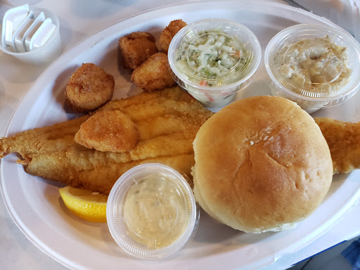Hayes Seafood House image 3