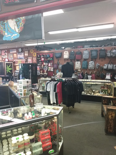 Tobacco Shop «Paraphernalia Boutique - Smoke Shop / Head Shop», reviews and photos, 4234 W Dunlap Ave, Phoenix, AZ 85051, USA