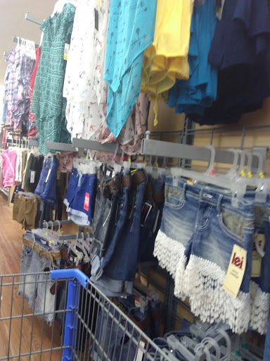 Department Store «Walmart Supercenter», reviews and photos, 4200 Dodge St, Dubuque, IA 52003, USA