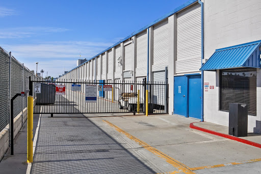 Self-Storage Facility «US Storage Centers», reviews and photos, 1239 257th St, Harbor City, CA 90710, USA