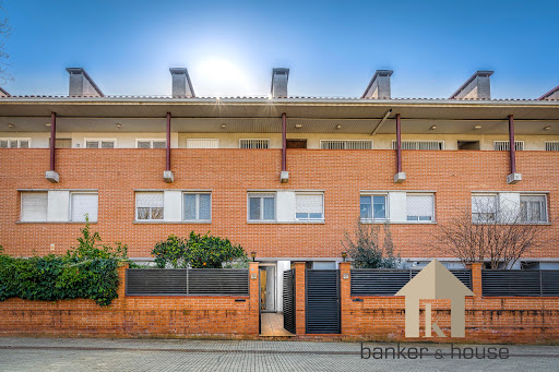 Banker & House Immobiliària en Cerdanyola del Vallès