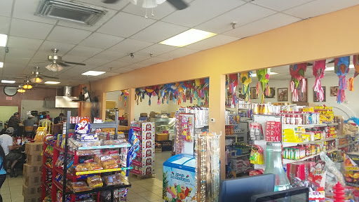 Mexican Grocery Store «La Azteca Taqueria & Market», reviews and photos, 452 TN-46, Dickson, TN 37055, USA