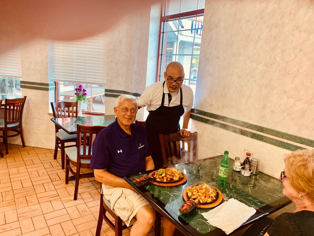 Great Wall (900 Cavalry Rd) 17013