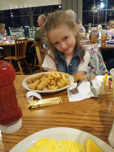 American Restaurant «Cracker Barrel Old Country Store», reviews and photos, 4210 Marlane Dr, Grove City, OH 43123, USA
