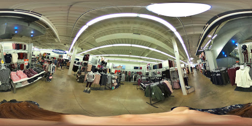 Clothing Store «Old Navy», reviews and photos, 1232 3rd Street Promenade, Santa Monica, CA 90401, USA