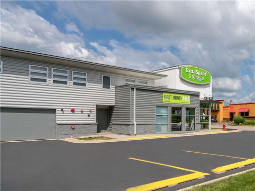 Storage Facility «Extra Space Storage», reviews and photos, 416 S Lincolnway St, North Aurora, IL 60542, USA