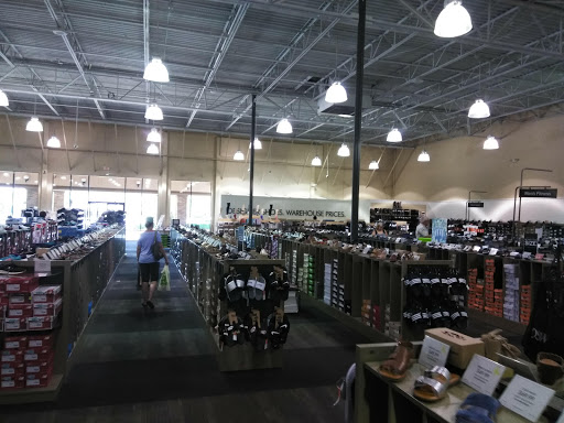 Shoe Store «DSW Designer Shoe Warehouse», reviews and photos, 4741 Ashford Dunwoody Rd, Dunwoody, GA 30338, USA