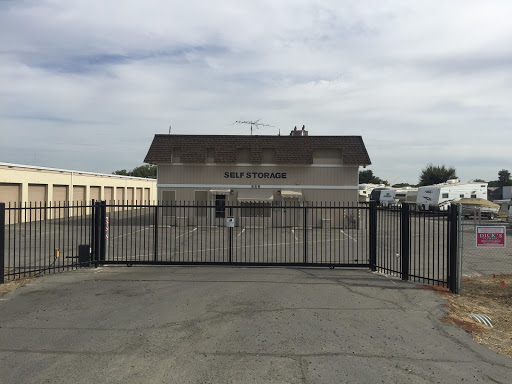 Self-Storage Facility «Stow Away Mini Storage», reviews and photos, 889 N George Washington Blvd, Yuba City, CA 95993, USA