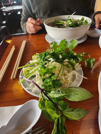 Ph Lotus Vietnamese Restaurant image