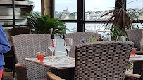 Atmosphère du Restaurant français L'Abri Des Flots - Restaurant à Erquy - n°5
