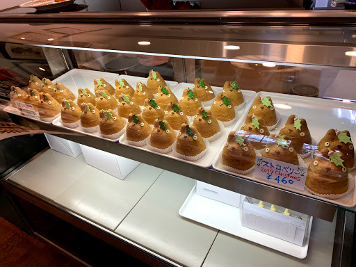 Shiro-Hige’s Cream Puff Factory