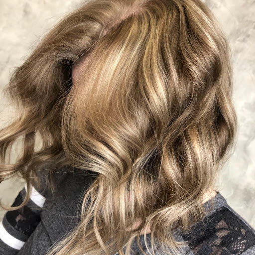 Nail Salon «Oak Street Salon», reviews and photos, 85 E Oak St, Lebanon, OR 97355, USA