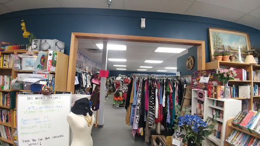 Thrift Store «Treasures Galore The Indoor Garage Sale Thrift Store», reviews and photos, 1964 Rahncliff Ct #800, Eagan, MN 55122, USA