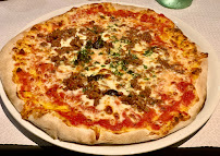 Pizza du Restaurant italien Gina à Saint-Priest - n°13