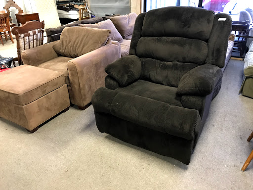 Thrift Store «Salvation Army», reviews and photos, 218 Bayou Narcisse Rd, Gonzales, LA 70737, USA