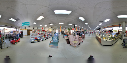 Thrift Store «Sunshine Thrift Store», reviews and photos, 4304 S Dale Mabry Hwy, Tampa, FL 33611, USA