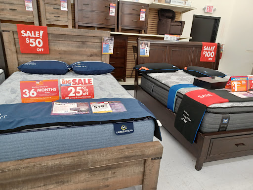 Department Store «T.J. Maxx», reviews and photos, 7555 W Hillsborough Ave, Tampa, FL 33615, USA