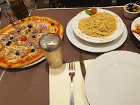 Pizza du Restaurant italien LE PLAZA à Le Kremlin-Bicêtre - n°3