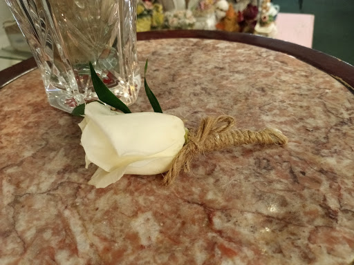 Florist «Rialto Florist», reviews and photos, 114 S Riverside Ave, Rialto, CA 92376, USA