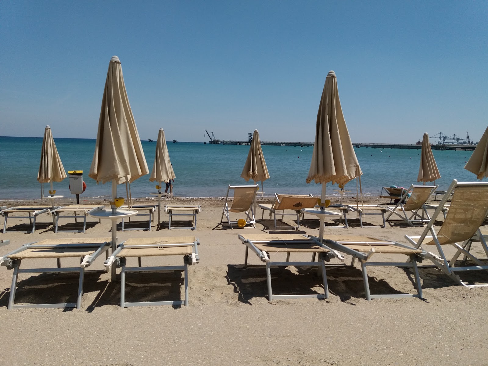 Foto af Spiaggia di Vado Ligure strandferiestedet område