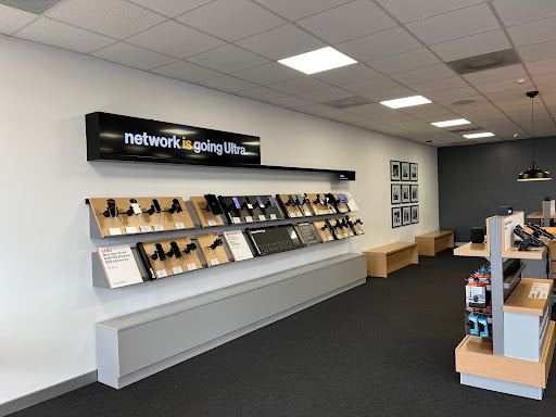 Cell Phone Store «Verizon», reviews and photos, 26 Northfield Ctr, Whiteville, NC 28472, USA