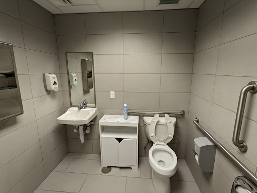 Furniture Store «La-Z-Boy Furniture Galleries», reviews and photos, 6003 Kingstowne Village Pkwy, Alexandria, VA 22315, USA