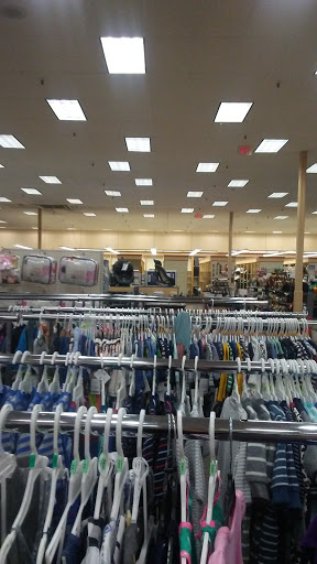 Clothing Store «Burlington Coat Factory», reviews and photos, 4293 Winston Ave #2, Covington, KY 41015, USA