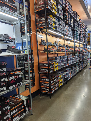 Shoe Store «SKECHERS Factory Outlet», reviews and photos, 1251-53 Marina Ct, San Leandro, CA 94577, USA