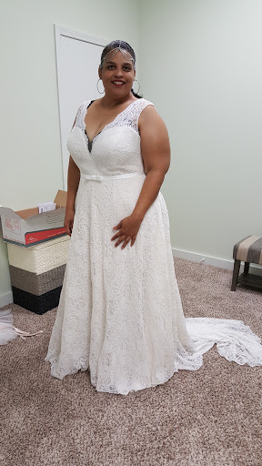 Plus Size Clothing Store «The Curvy Bride Boutique», reviews and photos, 8210 S Harvard Ave, Tulsa, OK 74137, USA