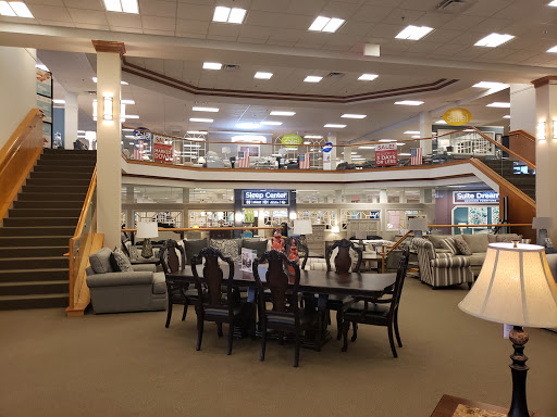 Furniture Store «Raymour & Flanigan Furniture and Mattress Store», reviews and photos, 1937 MacArthur Rd, Whitehall, PA 18052, USA