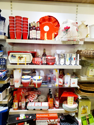 Department Store «HomeGoods», reviews and photos, 2731 N Elston Ave, Chicago, IL 60647, USA