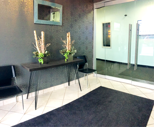 Beauty Salon «Sola Salon Studios», reviews and photos, 619 S Adams Rd, Birmingham, MI 48009, USA