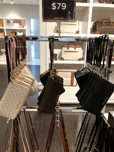 Fashion Accessories Store «Michael Kors», reviews and photos, 18 West Lightcap Rd #1109, Pottstown, PA 19464, USA